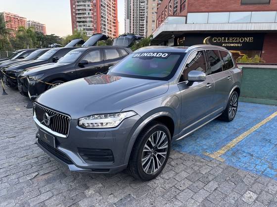 VOLVO XC90 2.0 T8 HYBRID MOMENTUM AWD GEARTRONIC VOLVO XC90 2.0 T8 HYBRID MOMENTUM AWD GEARTRONIC